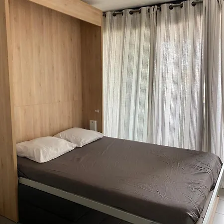 Ambassades Du Soleil 12 Apartment